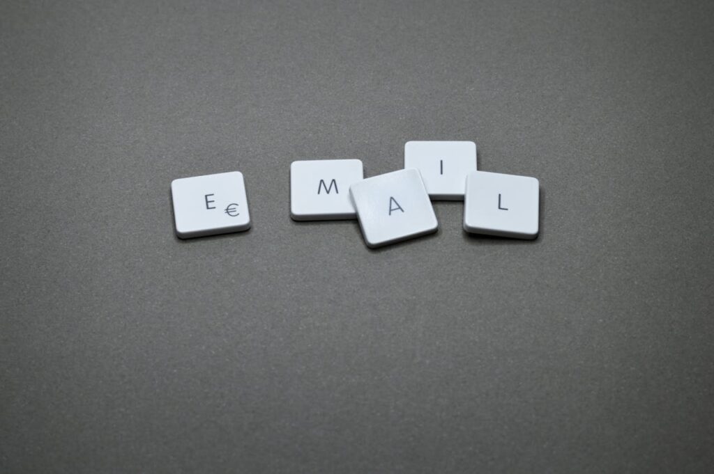 ai replace social media marketers by automating email and personalizing it