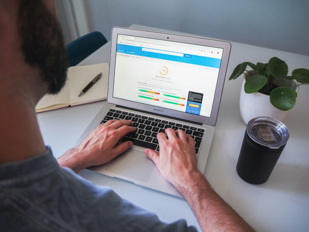 Fast-loading website for landing page optimization