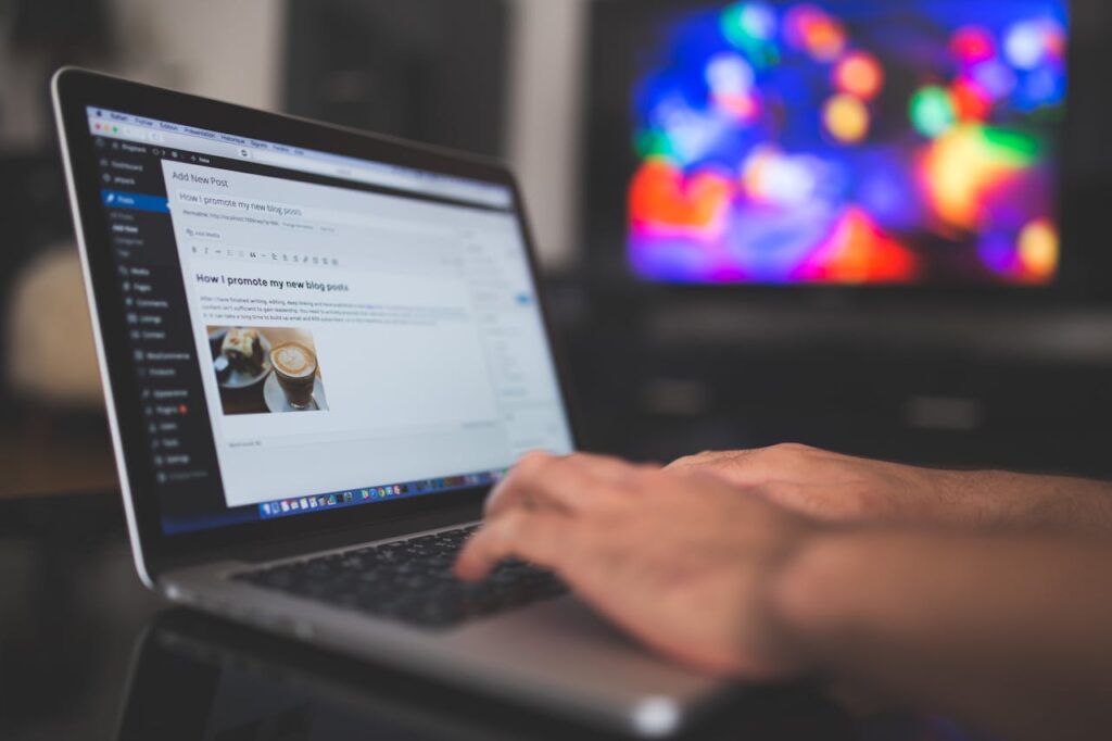 Structured content outline to optimize AI SEO content for better engagement